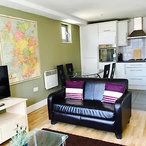 Central Luxury Cardiff